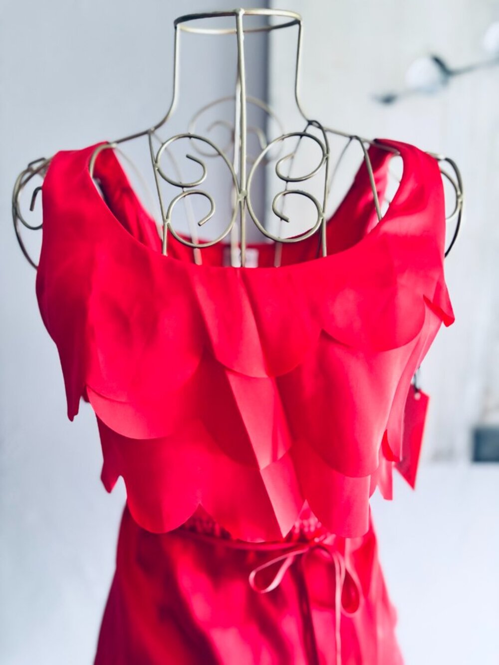 NWT Ali Ra Coral Red Scalloped Layer Dress ❤️